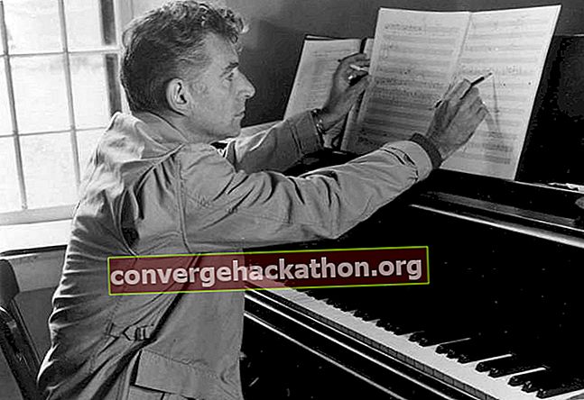 Leonard Bernstein en la colonia MacDowell en Peterborough, New Hampshire.