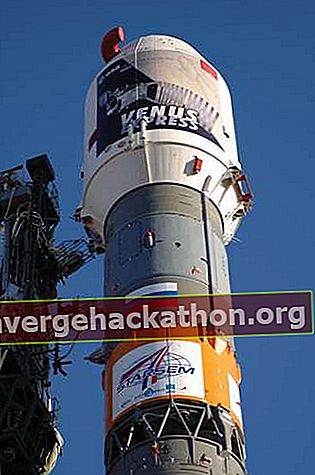 Ракетата Venus Express на Европейската космическа агенция преди излитането от космодрума Байконур в Казахстан.  Плавателният съд стартира на 9 ноември 2005 г. и пристига във Венера на 11 април 2006 г.